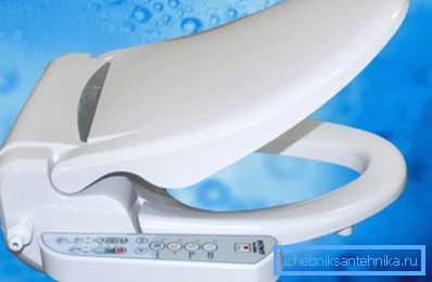 Copri-bidet multiuso automatico. Copri-bidet multiuso automatico.