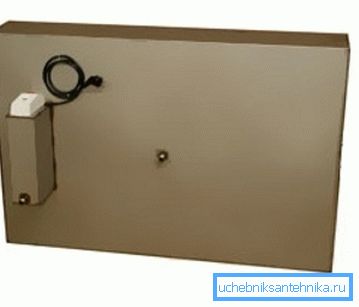 Serbatoio da 200 litri per doccia riscaldata, verniciato per proteggere da influssi esterni Serbatoio da 200 litri per doccia riscaldata, verniciato per proteggere da influssi esterni