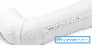 Tubo fognario bianco con un alto livello di assorbimento del rumore dalla società REHAU Tubo fognario bianco con un alto livello di assorbimento del rumore dalla società REHAU