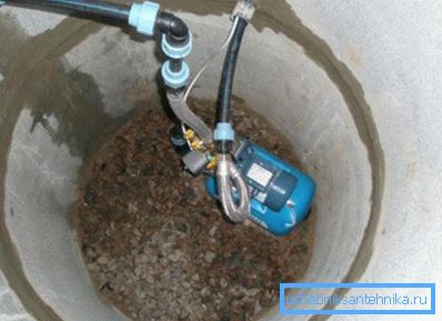 Il calcestruzzo è il materiale più popolare per la costruzione di strutture idrauliche. Il calcestruzzo è il materiale più popolare per la costruzione di strutture idrauliche.