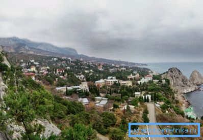 La vicinanza del mare rende miti gli inverni di Crimea. La vicinanza del mare rende miti gli inverni di Crimea.