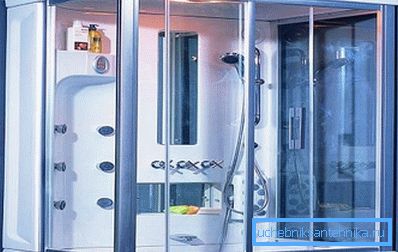 Grande cabina 170x75 con porte scorrevoli - una versione classica dei design