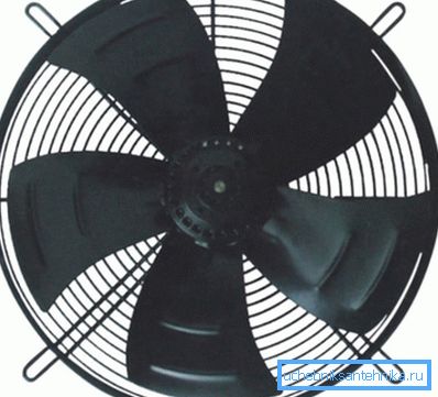 Una girante grande a bassa velocità è più silenziosa di una piccola a una grande. Una girante grande a bassa velocità è più silenziosa di una piccola a una grande.