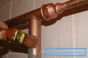 La maggior parte delle pitture a martello non vengono applicate direttamente alla ruggine, ma hanno anche un aspetto eccellente quando vengono essiccate.