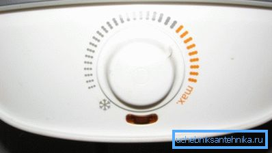 La caldaia consente di impostare la temperatura di uscita con elevata precisione. La caldaia consente di impostare la temperatura di uscita con elevata precisione.
