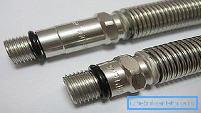 La filettatura difettosa non consente il serraggio della connessione La filettatura difettosa non consente il serraggio della connessione
