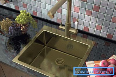 Lavello in bronzo per la cucina: un segno di solidità Lavello in bronzo per la cucina: un segno di solidità