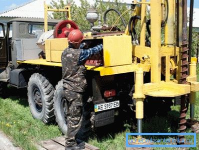 Piattaforma di perforazione montata su telaio di camion Piattaforma di perforazione montata su telaio di camion