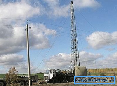 Piattaforma petrolifera nel lavoro Piattaforma petrolifera nel lavoro