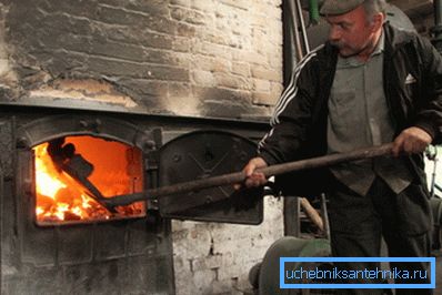 Più vecchio è il generatore del locale caldaia, maggiore è la perdita di calore Più vecchio è il generatore del locale caldaia, maggiore è la perdita di calore