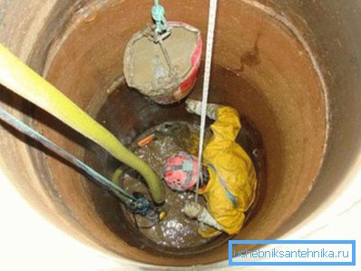 Per mantenere l'acqua pulita, è necessario prendersi cura della fonte. Per mantenere l'acqua pulita, è necessario prendersi cura della fonte.