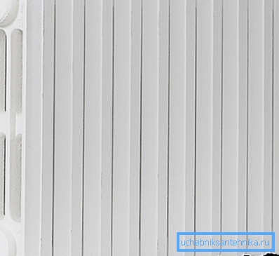 Ghisa con nervature sigillate Ghisa con nervature sigillate