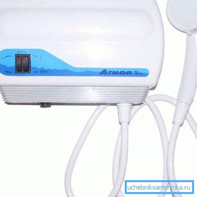 Il sensore non consente al riscaldatore di flusso di accendersi a una pressione dell'acqua inferiore a 0,3 kgf / cm2. Il sensore non consente al riscaldatore di flusso di accendersi a una pressione dell'acqua inferiore a 0,3 kgf / cm2.