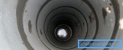 Anche tenendo conto del fatto che la serratura crea una connessione abbastanza stretta per il fissaggio dei moduli, vale la pena utilizzare anche miscele di cemento Anche tenendo conto del fatto che la serratura crea una connessione abbastanza stretta per il fissaggio dei moduli, vale la pena utilizzare anche miscele di cemento