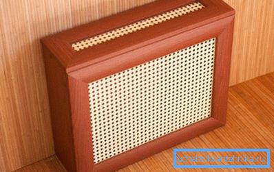 Scatola decorativa sulla batteria di riscaldamento Scatola decorativa sulla batteria di riscaldamento