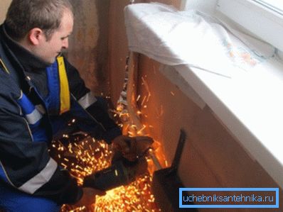 Smantellare il vecchio riscaldamento Smantellare il vecchio riscaldamento