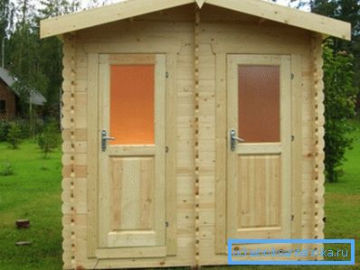 Un bagno con doccia in legno per dare richiederà più spazio. Un bagno con doccia in legno per dare richiederà più spazio.