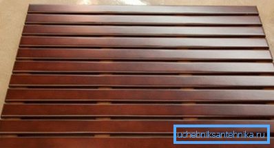Piatto doccia in legno 90x90 mm zecca. Piatto doccia in legno 90x90 mm zecca.