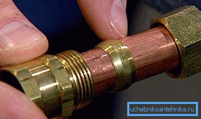 Raccordi a compressione possono essere utilizzati per collegamenti a freddo.