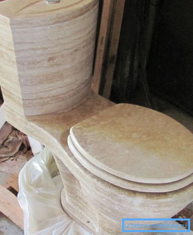 Per la fabbricazione della toilette possono essere utilizzati materiali molto esotici. Per la fabbricazione della toilette possono essere utilizzati materiali molto esotici.