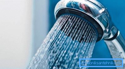 Per il normale impianto idraulico, è necessaria una pressione dell'acqua in eccesso.