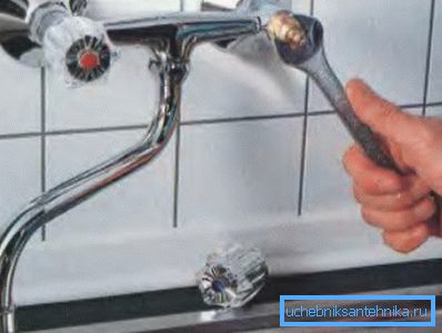 Hai bisogno di strumenti per le riparazioni. Hai bisogno di strumenti per le riparazioni.