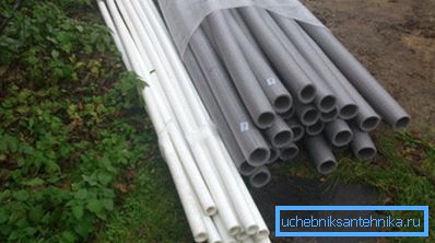 Raccomandiamo l'uso di tubi di plastica per l'approvvigionamento idrico. Raccomandiamo l'uso di tubi di plastica per l'approvvigionamento idrico.