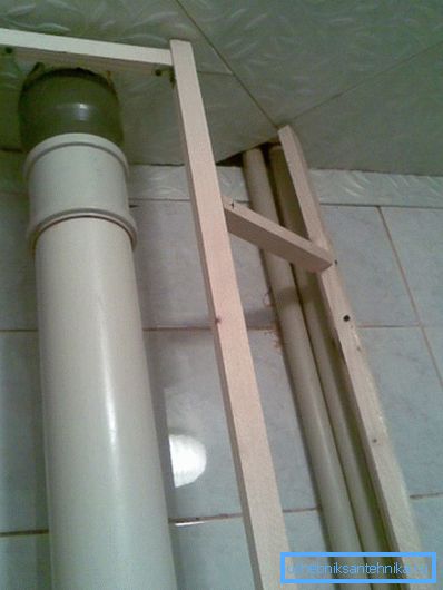 Per la costruzione del telaio e della barra di legno adatta, solo è meglio gestire un agente resistente all'umidità Per la costruzione del telaio e della barra di legno adatta, solo è meglio gestire un agente resistente all'umidità