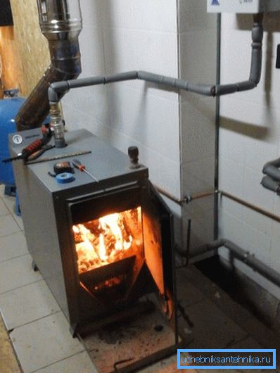 La legna da ardere è la più antica, ma ancora molto popolare fonte di energia. La legna da ardere è la più antica, ma ancora molto popolare fonte di energia.