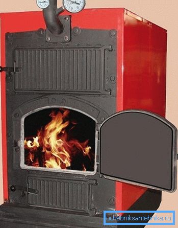 La legna da ardere è uno dei tipi di combustibile più utilizzati in Russia. La legna da ardere è uno dei tipi di combustibile più utilizzati in Russia.