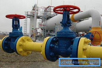 Il funzionamento di una caldaia a gas è impossibile senza un gasdotto Il funzionamento di una caldaia a gas è impossibile senza un gasdotto