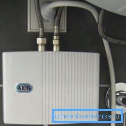 I modelli elettrici possono essere abbastanza compatti. I modelli elettrici possono essere abbastanza compatti.