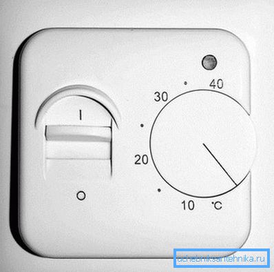 Termostato elettromeccanico. Termostato elettromeccanico.