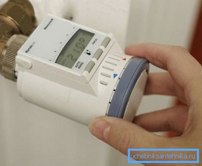 Valvola termostatica elettronica del radiatore - principio di funzionamento Valvola termostatica elettronica del radiatore - principio di funzionamento