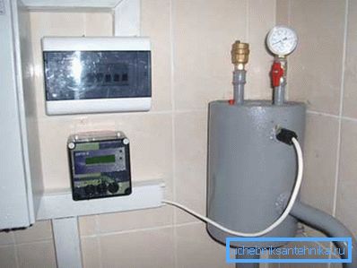 Serbatoio di sovrappressione automatico
