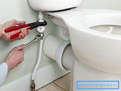 Se il serbatoio non è pieno, controllare le condizioni del tubo Se il serbatoio non è pieno, controllare le condizioni del tubo