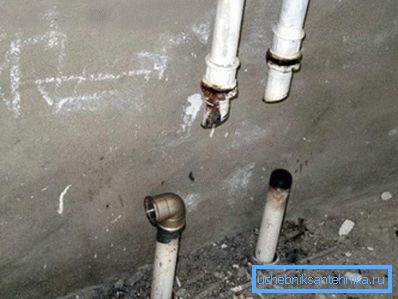 L'effettiva disconnessione dal riscaldamento centrale può essere effettuata solo dopo aver ottenuto tutti i permessi. L'effettiva disconnessione dal riscaldamento centrale può essere effettuata solo dopo aver ottenuto tutti i permessi.