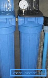 Facile da installare un filtro per l'acqua da un pozzo. Facile da installare un filtro per l'acqua da un pozzo.