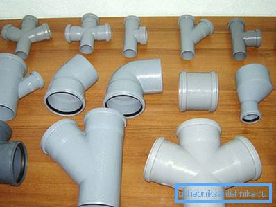 2768 Raccordi per fognatura in PVC