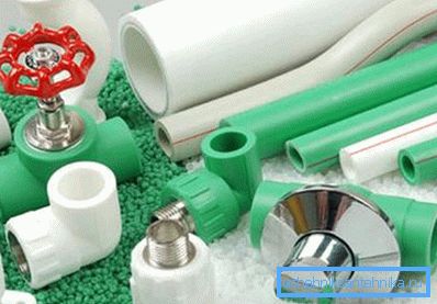 Raccordi e tubi in plastica per il giardinaggio