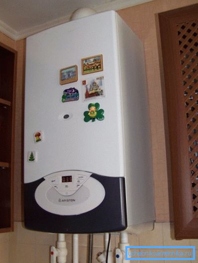 Caldaia a gas - il leader dell'efficienza. Caldaia a gas - il leader dell'efficienza.