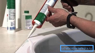 La sigillatura viene effettuata nella fase finale, quando siamo sicuri che l'installazione sia corretta.