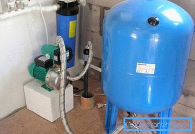 L'accumulatore è necessario per il normale funzionamento della pompa e per mantenere una pressione costante nel sistema. L'accumulatore è necessario per il normale funzionamento della pompa e per mantenere una pressione costante nel sistema.