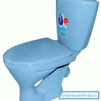 314 WC blu: la scelta di coloro che non sono ancora pronti per soluzioni più audaci e brillanti