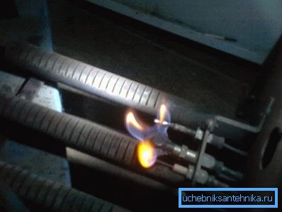 Una torcia con accensione piezoelettrica (nella foto) rende gli apparecchi non volatili Una torcia con accensione piezoelettrica (nella foto) rende gli apparecchi non volatili