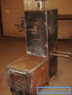 Il design finito potrebbe non sembrare particolarmente allettante, ma puoi sempre appenderlo dopo averlo installato sul posto. Il design finito potrebbe non sembrare particolarmente allettante, ma puoi sempre appenderlo dopo averlo installato sul posto.