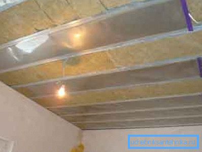 Emettitori a infrarossi montati sul soffitto Emettitori a infrarossi montati sul soffitto
