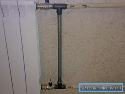 È proprio perché la valvola sul ponticello ti permette di fermare completamente il riser, i professionisti preferiscono non metterlo ai loro clienti. È proprio perché la valvola sul ponticello ti permette di fermare completamente il riser, i professionisti preferiscono non metterlo ai loro clienti.