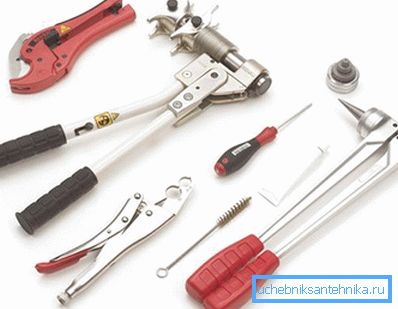 Strumento per l'installazione professionale. Strumento per l'installazione professionale.