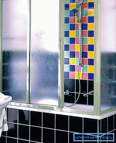 L'uso di frame facilita notevolmente il processo di installazione e il successivo funzionamento. L'uso di frame facilita notevolmente il processo di installazione e il successivo funzionamento.